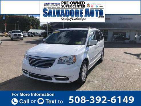2014 Chrysler Town and Country Touring mini-van Bright White Clearcoat for sale in Gardner, MA