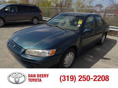 1998 Toyota Camry LE Classic Green Pearl/UCA45 - - by for sale in Cedar Falls, IA