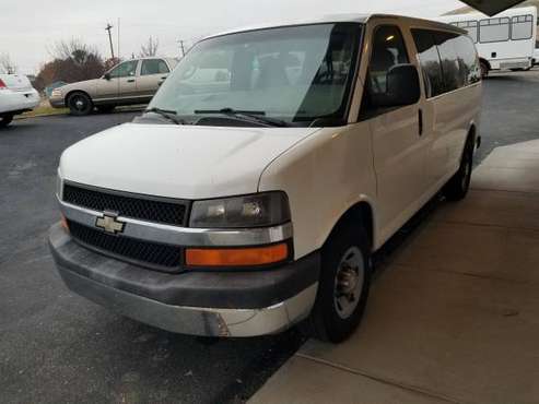 2007 CHEVY EXPRESS VAN 3500 12 PASSENGER - cars & trucks - by dealer... for sale in West Richland, WA