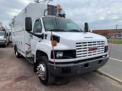 2008 GMC C5500 ENCLOSED UTILITY UNDER DECK COMPRESSOR - cars &... for sale in Babylon, NY