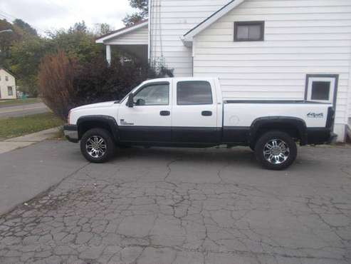 2003 chevy 4x4 2500 hd crew cab 6.6 liter duramax diesel for sale in Whitney Point, NY