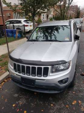 Jeep Compass 2013 94k miles - cars & trucks - by dealer - vehicle... for sale in Brooklyn, NY