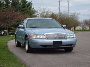 >>>>****Ford Crown Victoria LX***(( - cars & trucks - by owner -... for sale in Fleetwood, PA