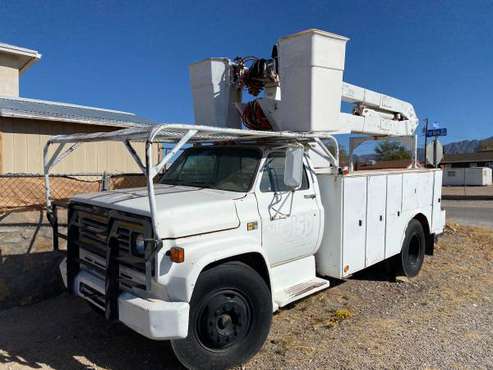 1985 Chevy Bucket Lift Truck - cars & trucks - by owner - vehicle... for sale in Sunland Park, TX