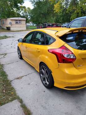 Ford Focus ST - cars & trucks - by owner - vehicle automotive sale for sale in Saint James, MN