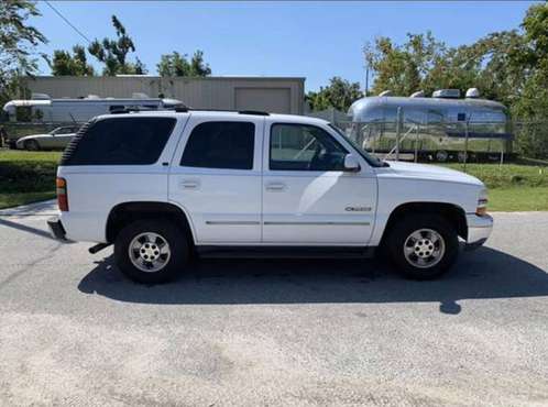 2001 chevrolet tahoe 2wd LT third row seats leather for sale in Panama City, FL