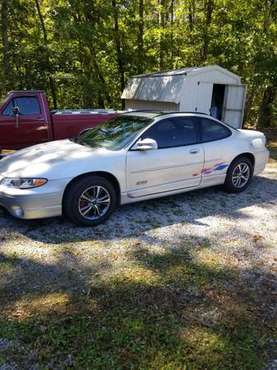 Pontiac Grand Prix - cars & trucks - by owner - vehicle automotive... for sale in Soddy Daisy, TN
