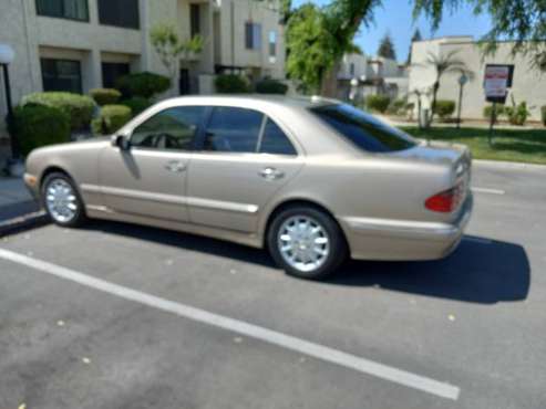 2000 Mercedes Benz E 320 130k miles for sale in Lamont, CA