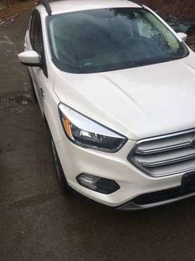 2018 Ford Escape SE 4x4 21000 miles - cars & trucks - by dealer -... for sale in Dryden, ME