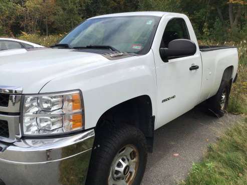 2011 chev HD2500 4x4 reg cab 1 owner $8800 for sale in Beverly, MA