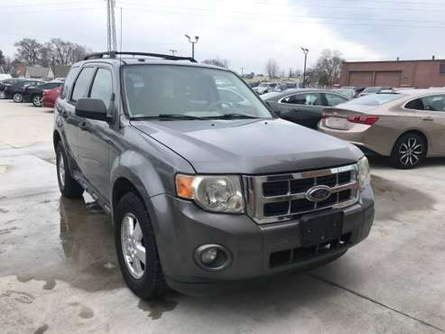 2009 Ford Escape - cars & trucks - by dealer - vehicle automotive sale for sale in Dearborn, MI