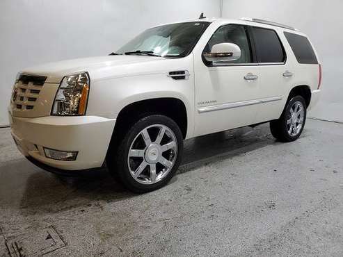 2012 Cadillac Escalade AWD 4dr Luxury - cars & trucks - by dealer -... for sale in Wadena, ND