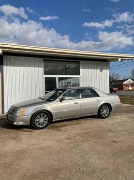 2009 Cadillac DTS - - by dealer - vehicle automotive for sale in newton, iowa, IA
