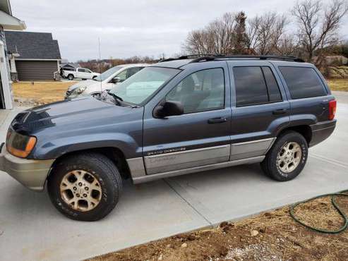 2000 jeep laredo one of the nicest for sale in Argyle, WI