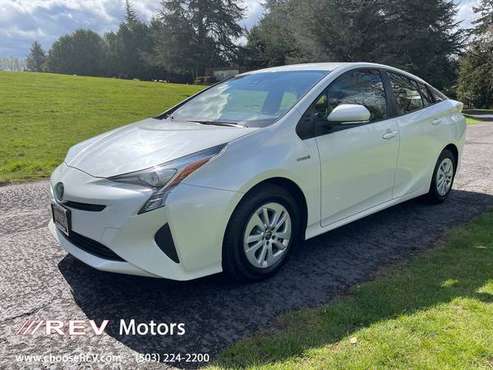 2017 Toyota Prius Two (Natl) - - by dealer - vehicle for sale in Portland, OR