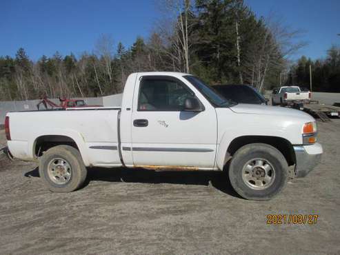 2002 GMC Sierra 1500 4X4 2999 OBO RUNS AND DRIVES GREAT! for sale in Fitzwilliam, NH