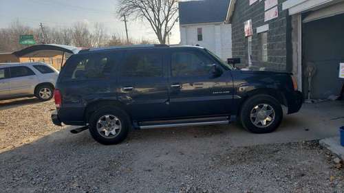 2004 Cadillac Escalade - cars & trucks - by dealer - vehicle... for sale in Springfield, OH