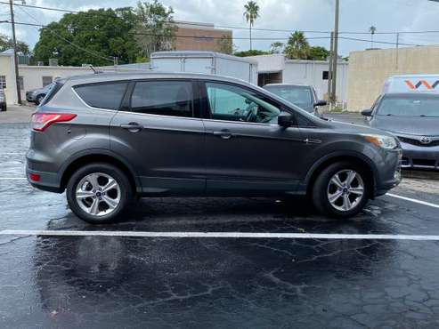 2014 Ford Escape - cars & trucks - by owner - vehicle automotive sale for sale in Sarasota, FL
