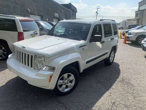 2010 Jeep Liberty - Financing Available! - cars & trucks - by dealer... for sale in Hasbrouck Heights, NY
