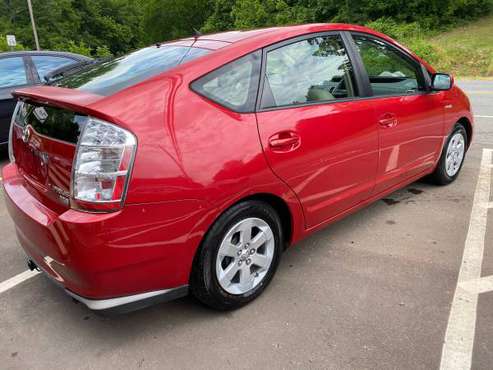 Reduced 2009 Toyota Prius hybrid 101k 2nd owner - cars & trucks - by... for sale in Concord Nc 28027, NC