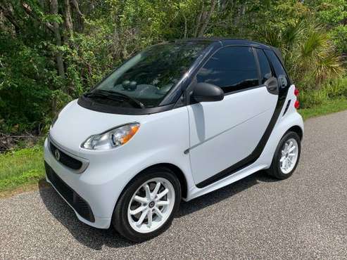2014 Smart for Two Electric Drive Passion Cabriolet Convertible for sale in Lutz, FL