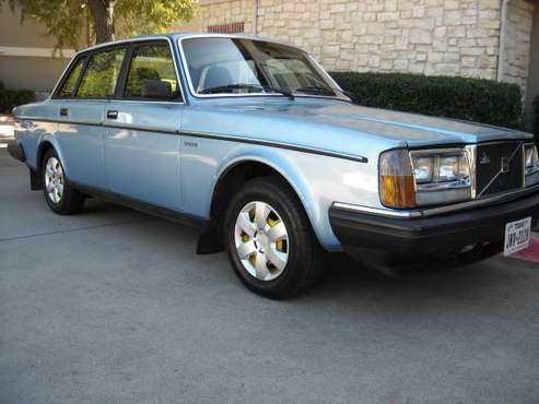 1985 Volvo 240 Excellent Condition for sale in Lewisville, TX