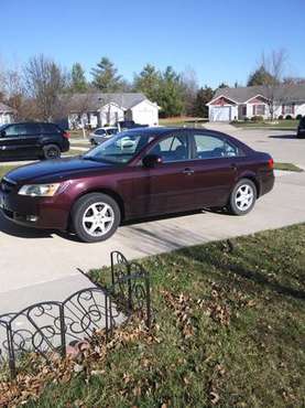 2006 hyundai Sonata - cars & trucks - by owner - vehicle automotive... for sale in Columbia, MO