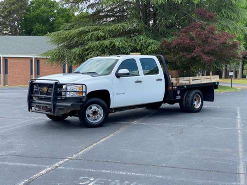 2012 Chevrolet Silverado 3500 Crew Cab Dually Flat Bed - Duramax for sale in Charlotte, NC
