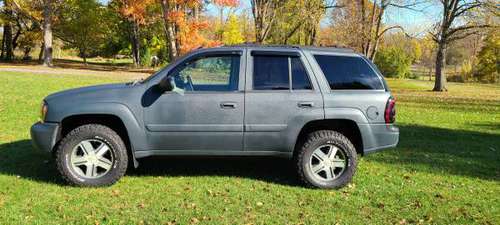 2005 Chevy Trailblazer 4X4 - cars & trucks - by owner - vehicle... for sale in Pleasant Lake, MI
