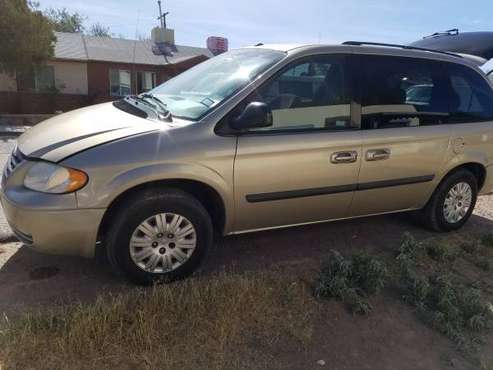 Chrysler Town & Country - cars & trucks - by owner - vehicle... for sale in El Paso, TX