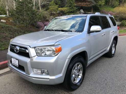 2011 Toyota 4runner SR5 4WD V6 - Third Row, Leather, Clean title for sale in Kirkland, WA