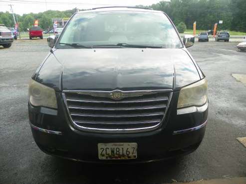 2008 CHRYSLER TOWN & COUNTRY LIMITED - cars & trucks - by owner -... for sale in Elkton, DE