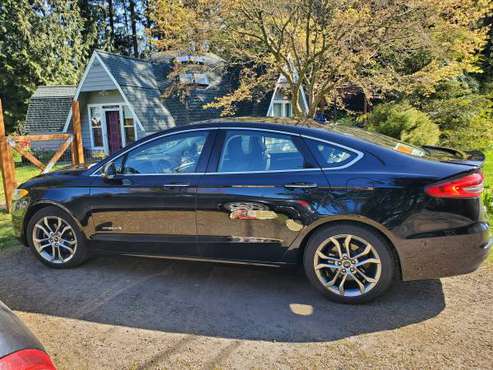 EXCELLENT 2019 Ford Fusion Hybrid Titanium - - by for sale in Port Hadlock, WA