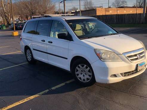 2007 Honda Odyssey LX White - cars & trucks - by owner - vehicle... for sale in Wheeling, IL