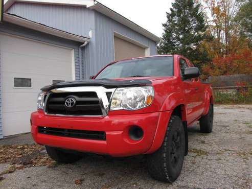 2008 TOYOTA TACOMA!!MANUAL!!!4WD!!!WARRANTY!! - cars & trucks - by... for sale in Hoosick Falls, NY