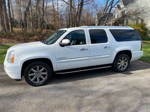 2007 GMC Yukon XL Denali - cars & trucks - by owner - vehicle... for sale in Gaithersburg, MD