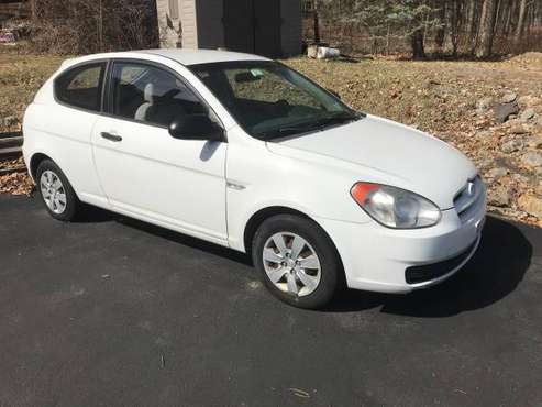 2009 Hyundai Accent hatch for sale in Kingston, NY