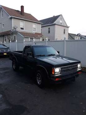 Chevy S10 pick up - cars & trucks - by owner - vehicle automotive sale for sale in Totowa, NY