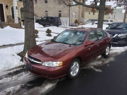 2001 Nissan Altima xle fully loaded one 2400 owner only 90k miles for sale in South Ozone Park, NY