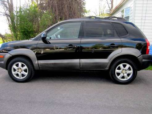 1995 Tucson GLS 4x4 Black-No Rust ! - - by dealer for sale in Rochester , NY