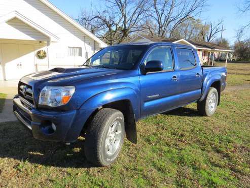 Toyota Tacoma 4x4 - cars & trucks - by owner - vehicle automotive sale for sale in Spiro, AR