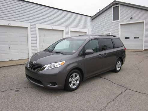 2011 Toyota Sienna LE 7 Passenger 4dr Mini Van V6 Auto 108K $10950 for sale in East Derry, MA