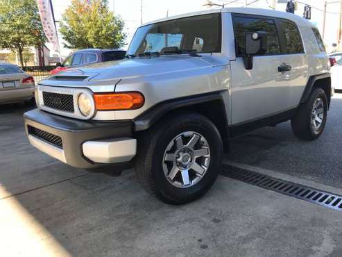2007 Toyota FJ Cruiser EXTRA CLEAN - cars & trucks - by dealer -... for sale in Tallahassee, FL