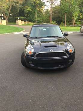 2009 Mini John Cooper Works - cars & trucks - by owner - vehicle... for sale in New Canaan, CT