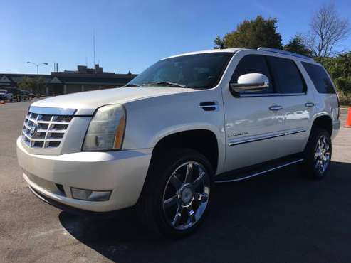 2007 CADILLAC ESCALADE for sale in Bedford, IN