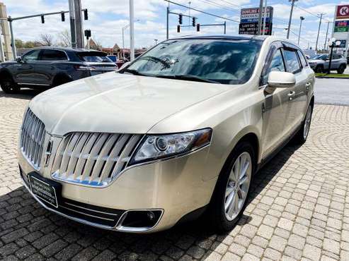2010 Lincoln MKT Ecoboost - - by dealer - vehicle for sale in Bowling Green, MI