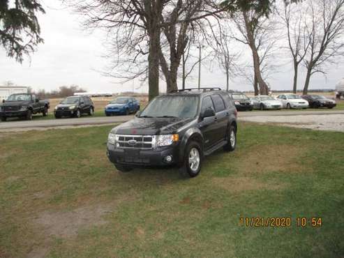 BIG BIG SALE SALE 2008 FORD ESCAPE 4X4 163K DRIVES GREAT - cars &... for sale in Perrysburg, OH