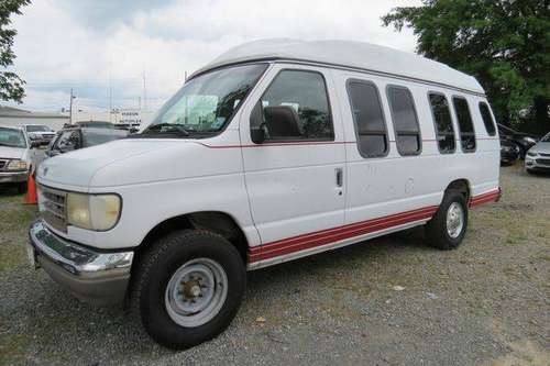 1995 Ford Econoline E250 15-Passenger Van - - by for sale in Monroe, LA