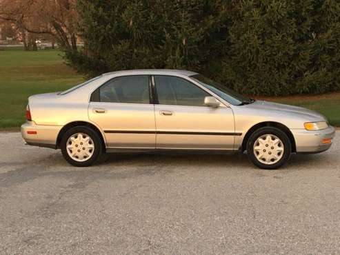 1996 Honda accord - cars & trucks - by dealer - vehicle automotive... for sale in York, PA