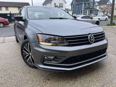 2018 VolksWagen Jetta Se Gry/Blk 24K Miles Clean Title Paid Off for sale in Baldwin, NY